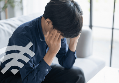 Hotel Guest Frustrated With No Internet