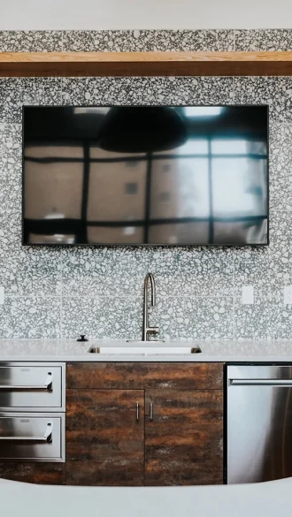 Elliott-Lodging-Springfield-MO-DIRECTV-Residential-Experience