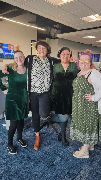 Girls-in-green